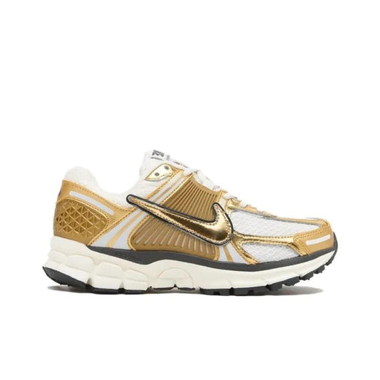 Zoom Vomero 5 Metallic Gold
