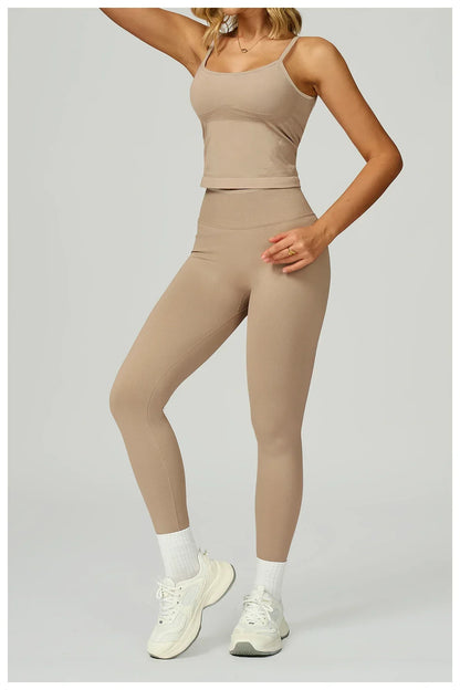 Seamless Sports Fitness Vest with Chest Pad Summer Shockproof Beauty Back Nude Feeling Suit Pilates Training Yoga Top Yoga Bras