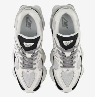 9060 Reflection Black Oreo